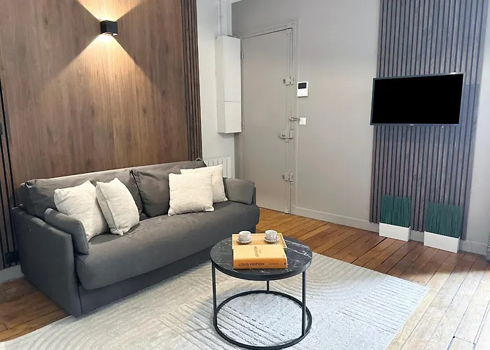 Unique Flat Near Louvre & Palais Royal