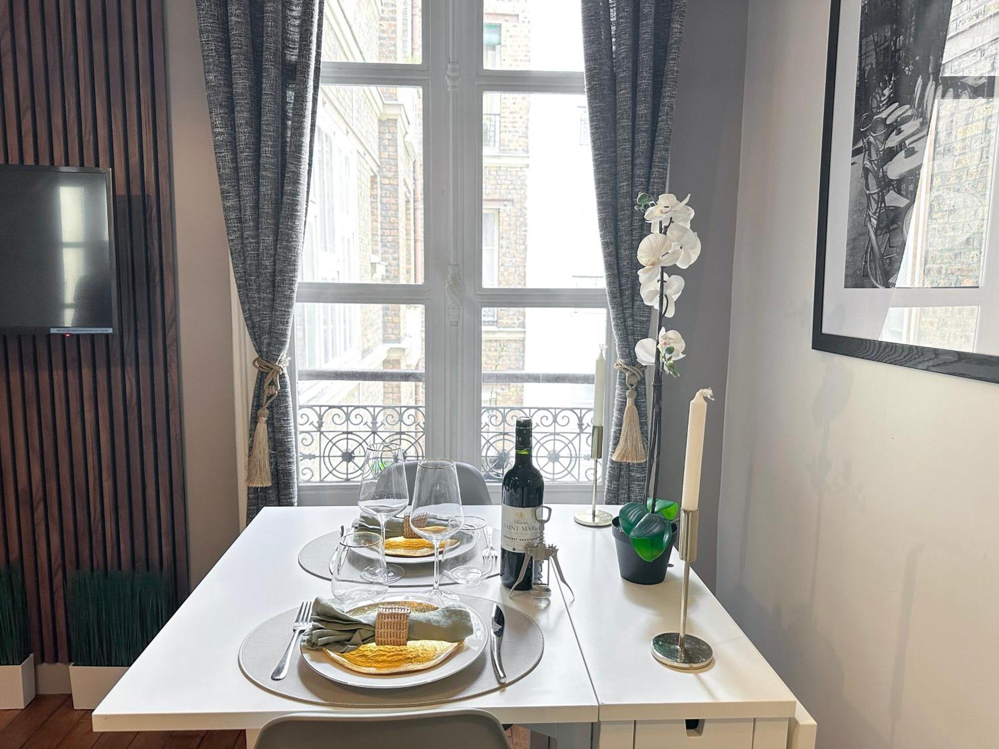 Unique Flat Near Louvre & Palais Royal Appartement
